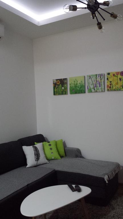 Apartment Fini Tivat Buitenkant foto
